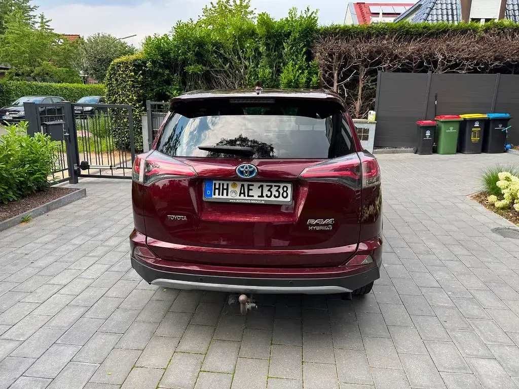 Gebraucht Toyota RAV4 Hybrid Comfort 155 PS (114 kW) 2018 Rot SUV