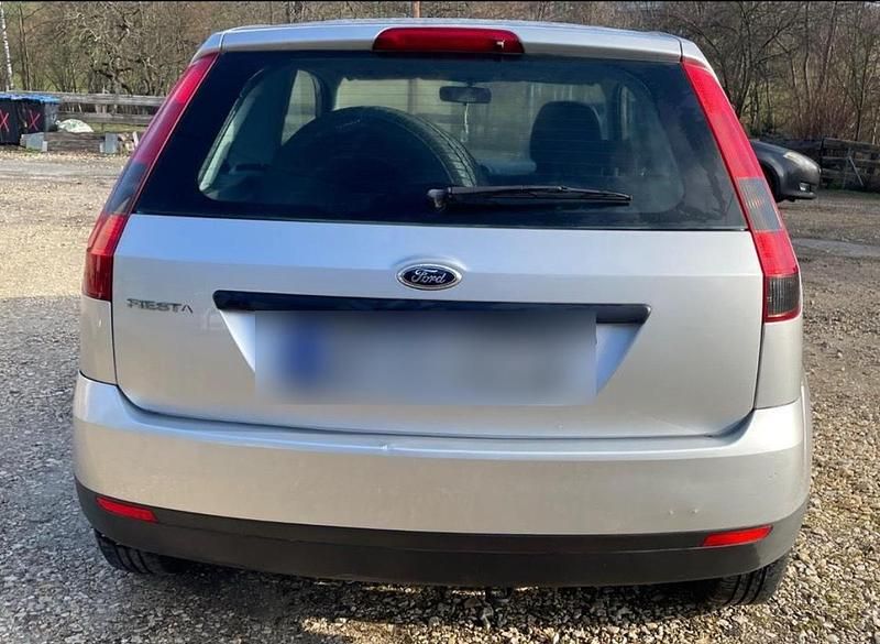Gebraucht Ford Fiesta 60 PS (44 kW) 2004 Kleinwagen