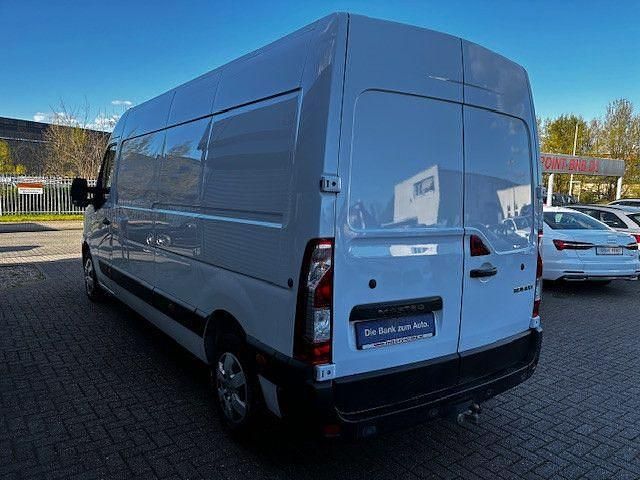 Second-hand Renault Master 150 CP (110 kW) 2021 Alb Monovolum
