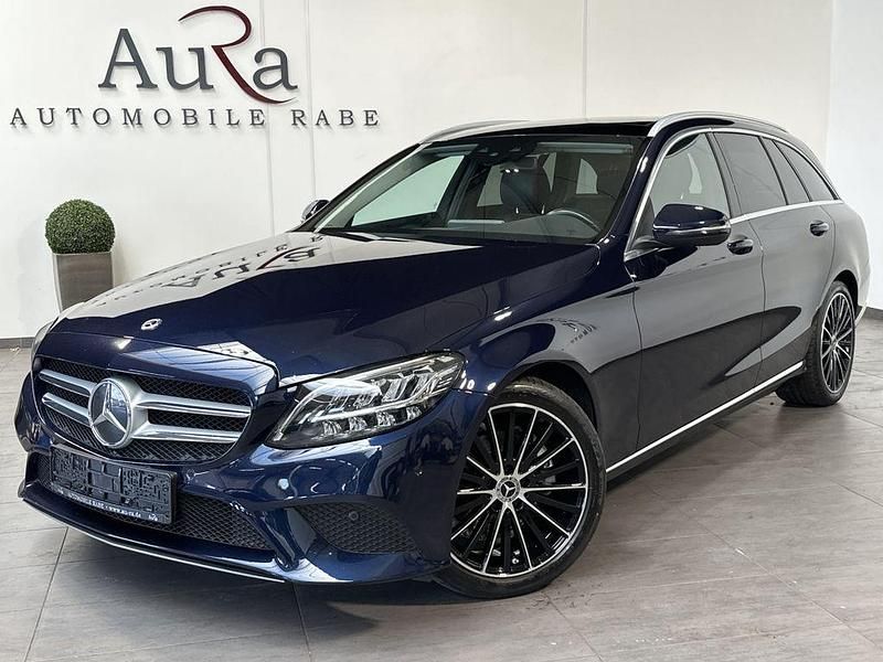 Blau Gebraucht 2020 Mercedes C220 Avantgarde Limousine | 26.749 € (Guter Preis) - Bild 1/4