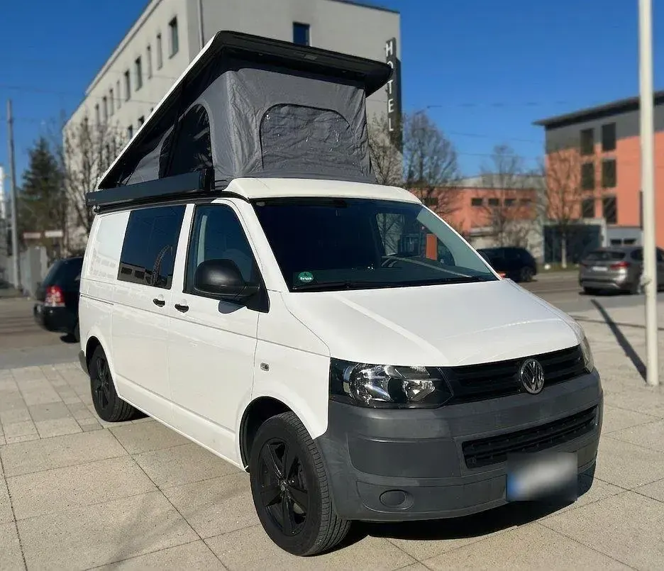 Gebraucht VW Multivan 140 PS (102 kW) 2012 Weiß Van / Kleinbus