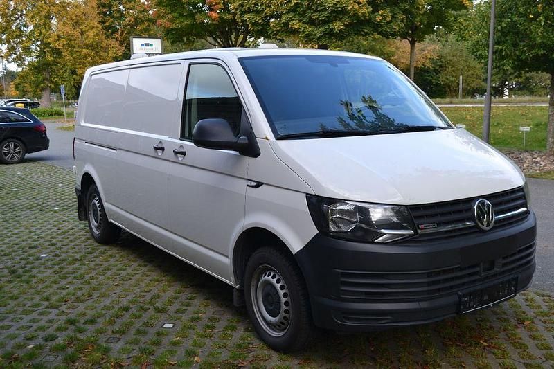 Gebraucht VW Transporter 150 PS (110 kW) 2018 Weiß Van