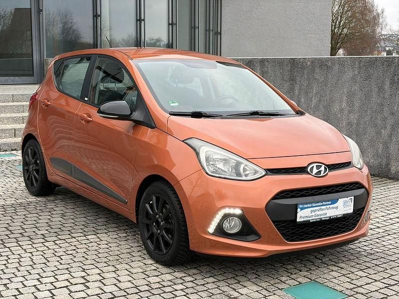 Gebraucht Hyundai i10 GO! 87 PS (63 kW) 2014 Orange Kleinwagen