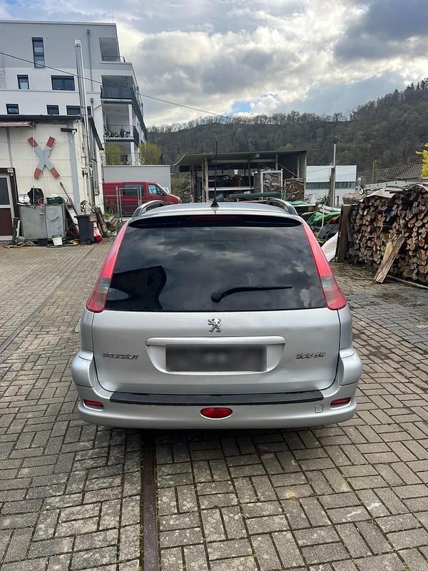 Gebraucht Peugeot 206 75 PS (55 kW) 2006 Silber Kombi