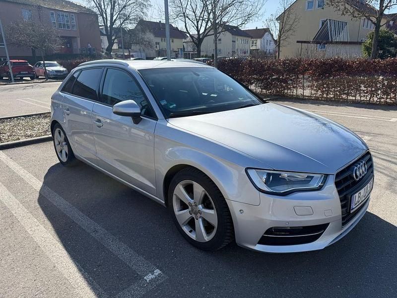 Gebraucht Audi A3 Ambiente 122 PS (89 kW) 2013 Silber Limousine