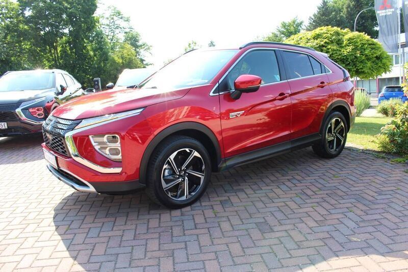 Rot Gebraucht 2021 Mitsubishi Eclipse Cross Intro Edition SUV | 22.500 € (Fairer Preis) - Bild 1/4
