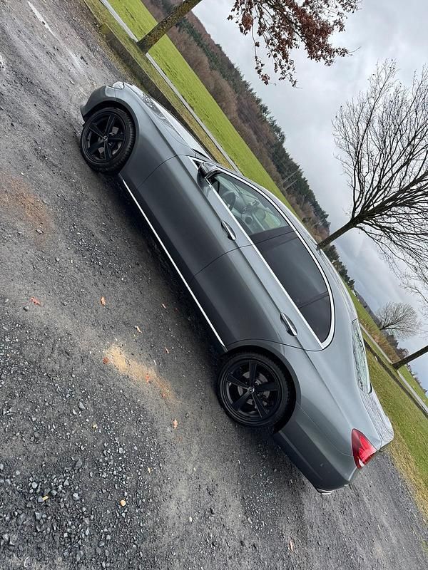 Second-hand Mercedes E250 211 CP (155 kW) 2017 Gri Berlinǎ