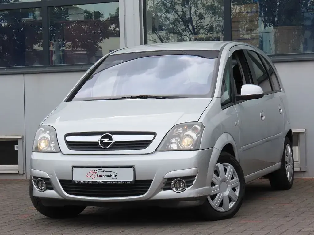 Gebraucht Opel Meriva 105 PS (77 kW) 2009 Starsilber iii m2 Van / Kleinbus