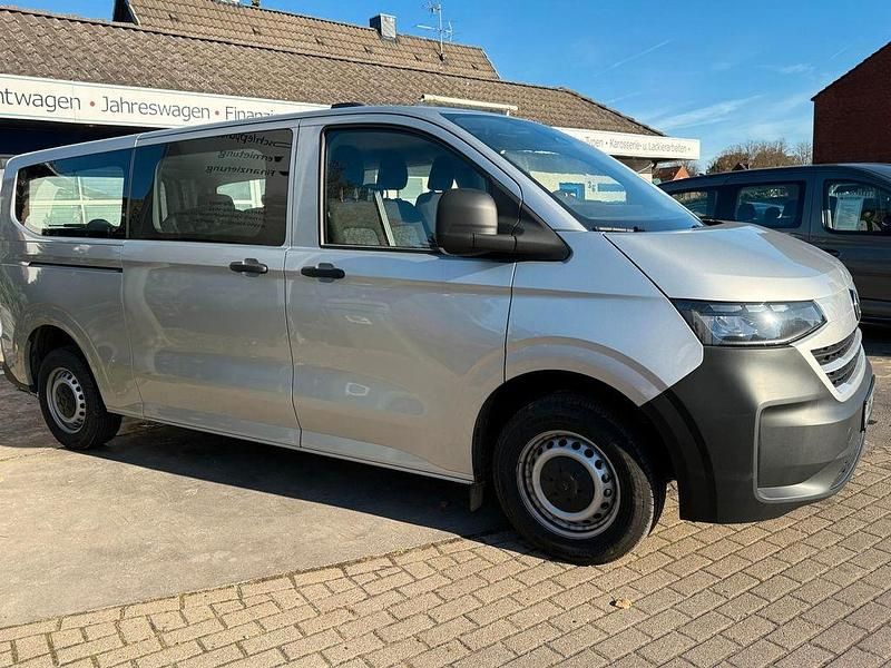 Neu VW T7 150 PS (110 kW) 2026 Grau Van