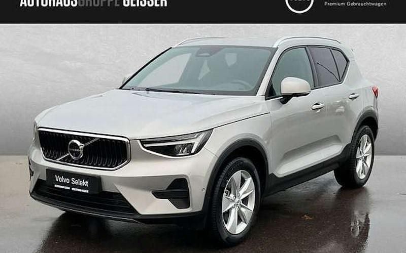 Gebraucht Volvo XC40 Core 163 PS (119 kW) 2025 Silber SUV