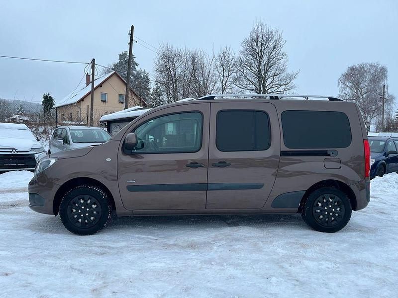 Gebraucht Mercedes Citan 111 110 PS (80 kW) 2017 Braun Van / Kleinbus
