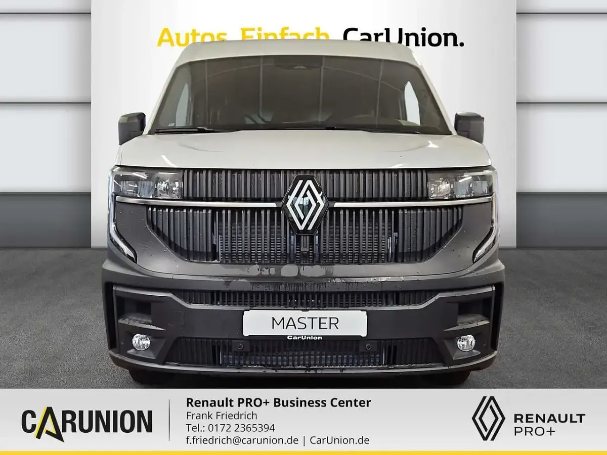 Nowe Renault Master 131 KM (96 kW) 2025 Biały Minivan