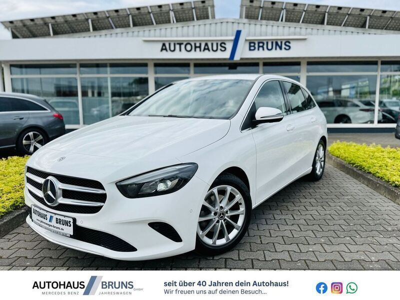 Polarweiß Gebraucht 2020 Mercedes B180 Progressive Van / Kleinbus | 21.985 € (Teuer) - Bild 1/4