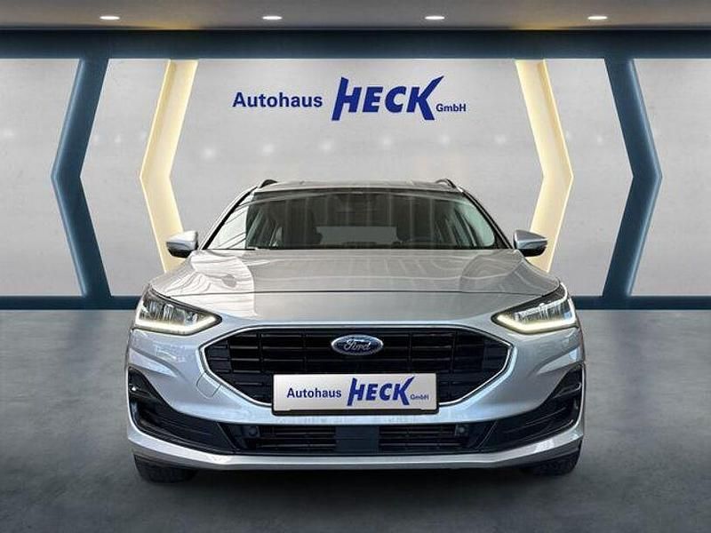 Gebraucht Ford Focus Cool & Connect 125 PS (91 kW) 2022 Silber Limousine