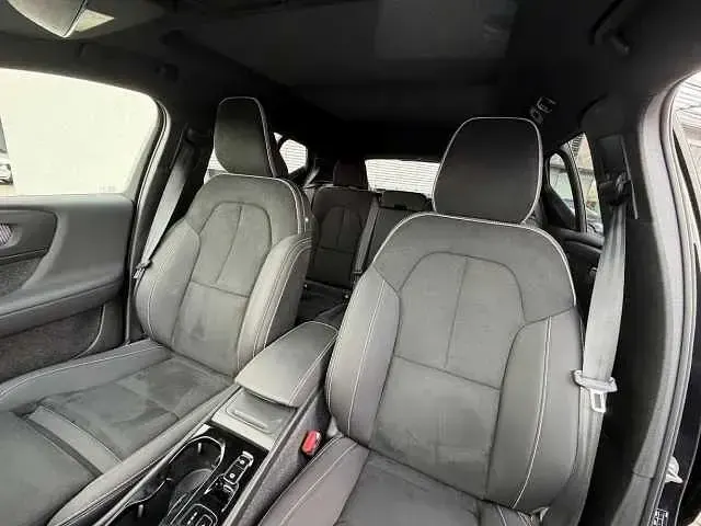Gebraucht Volvo XC40 120 PS (88 kW) 2024 SUV