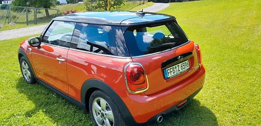 Gebraucht Mini Cooper 136 PS (100 kW) 2020 Rot Kleinwagen