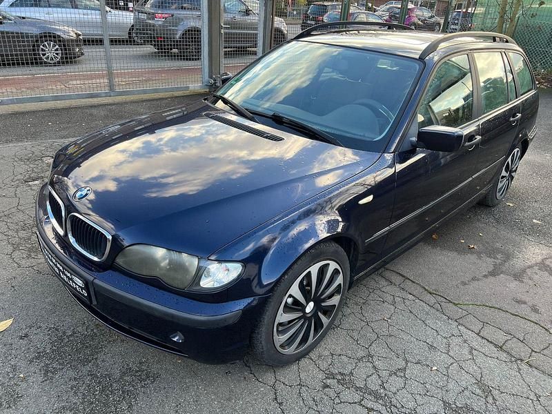 Blau Gebraucht 2002 BMW 318 Performance Kombi | 1.999 € (Guter Preis) - Bild 1/4