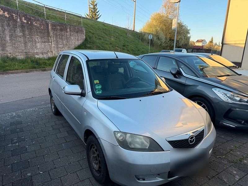 Gebraucht Mazda 2 80 PS (58 kW) 2004 Silber Kleinwagen