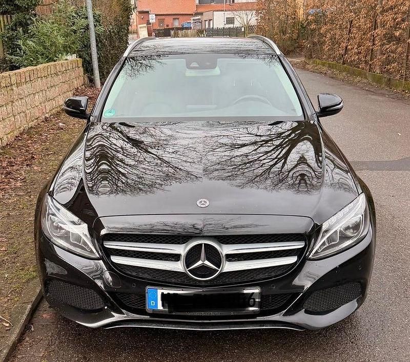 Gebraucht Mercedes C250 Avantgarde 204 PS (150 kW) 2017 Schwarz Limousine