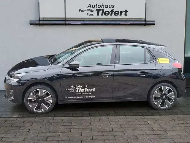 Gebraucht Opel Corsa-e 100 kW (136 PS) 2023 Schwarz Kleinwagen