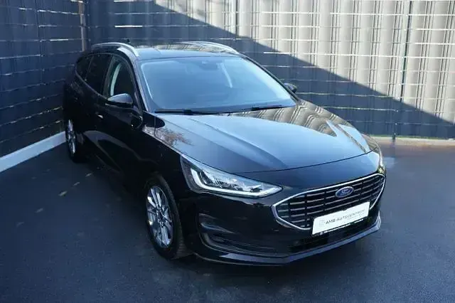 Używany Ford Focus Titanium X 116 KM (85 kW) 2023 Czarny Sedan/Limuzyna