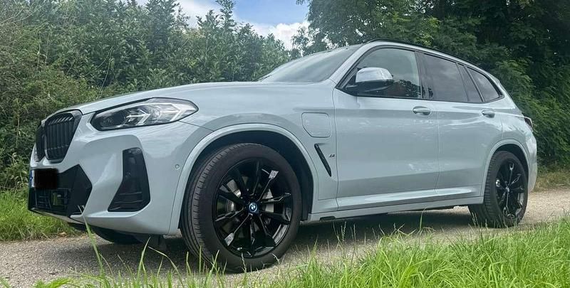 Grau Gebraucht 2023 BMW X3 Efficient Dynamics SUV | 48.000 € (Fairer Preis) - Bild 1/4