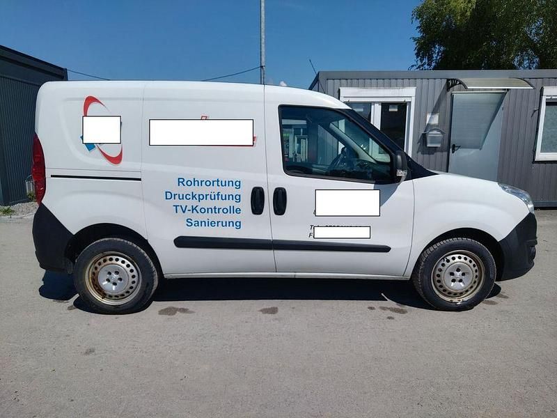 Gebraucht Opel Combo 90 PS (66 kW) 2015 Weiß Van / Kleinbus