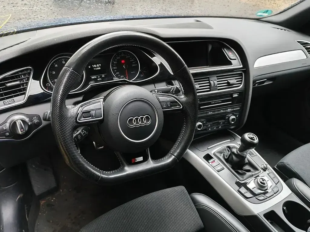 Gebraucht Audi A4 S-Line 170 PS (125 kW) 2015 Blau Kombi