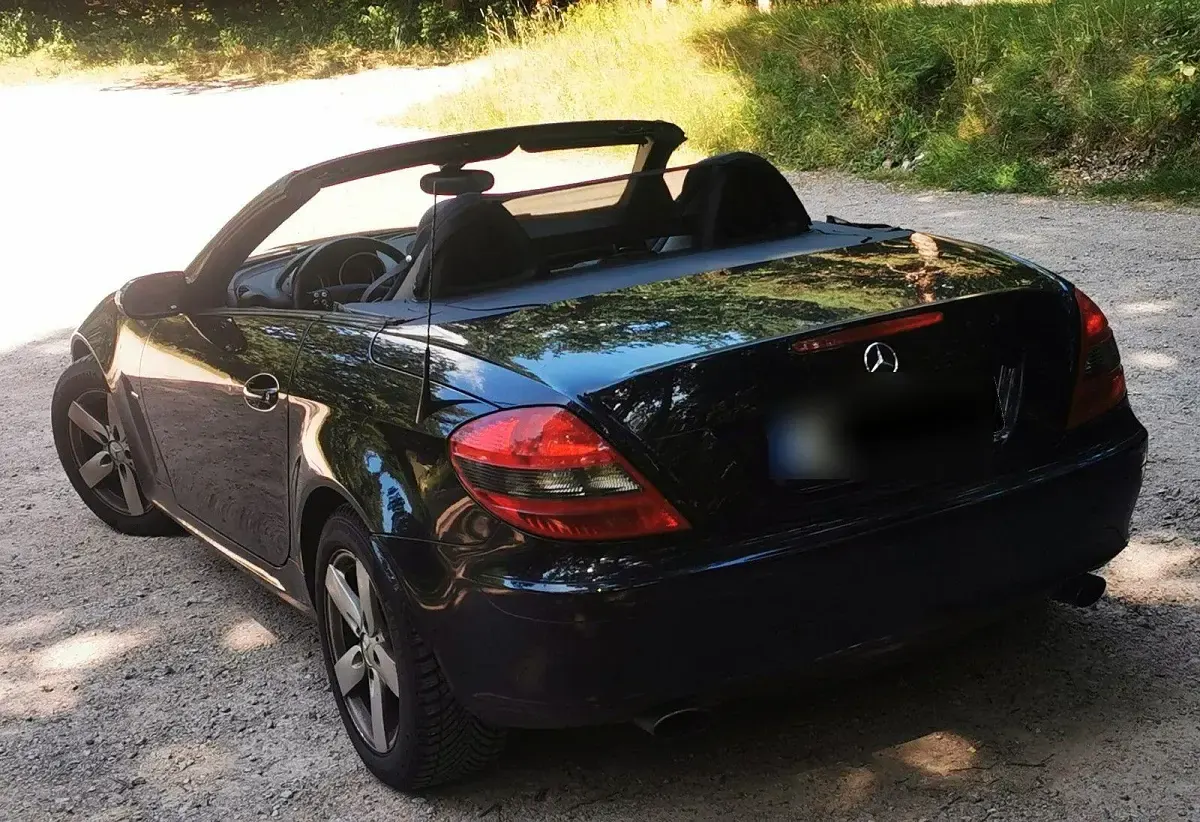 Gebraucht Mercedes SLK200 163 PS (119 kW) 2008 Schwarz Cabrio