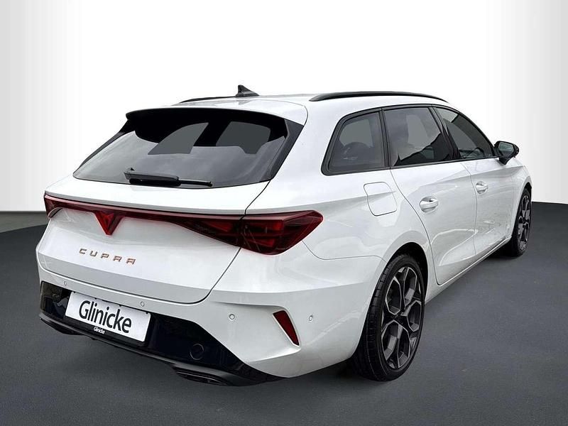 Neu Cupra Leon 204 PS (150 kW) 2025 Weiß Limousine
