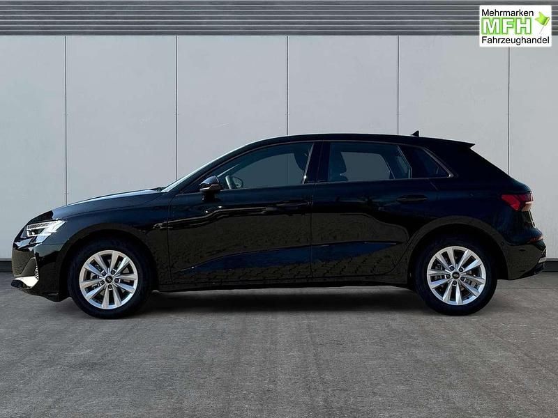 Neu Audi A3 Basis 150 PS (110 kW) 2026 Schwarz Limousine