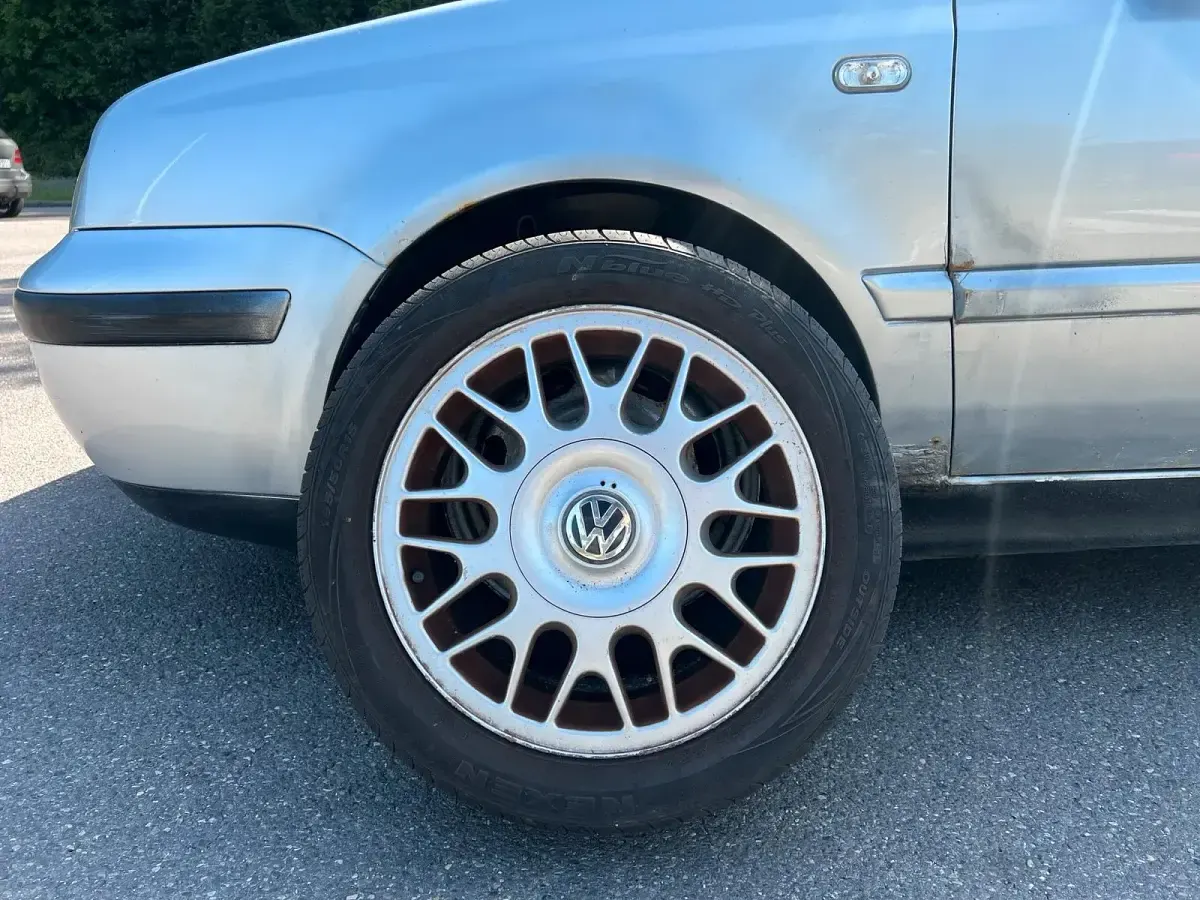 Gebraucht VW Golf 116 PS (85 kW) 2001 Silber Cabrio