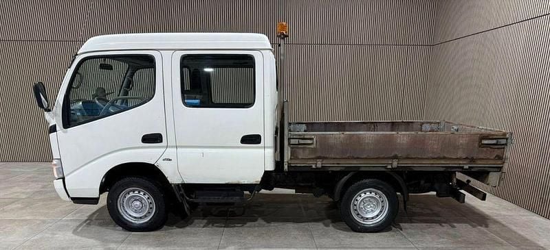 Gebraucht Toyota Dyna 109 PS (80 kW) 2008 Weiß Abholung