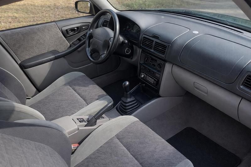 Gebraucht Subaru Forester 122 PS (89 kW) 2000 Grün SUV