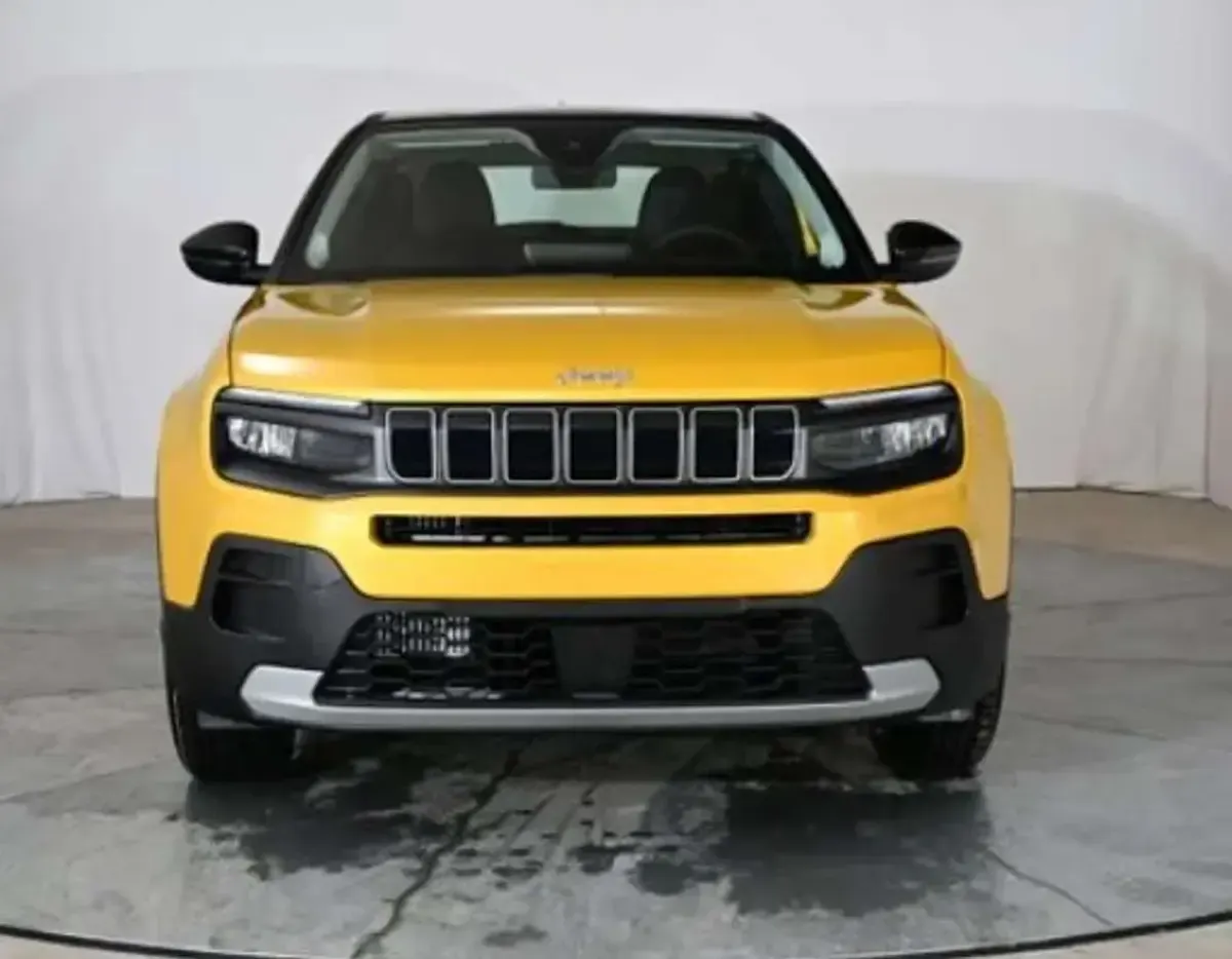 Gebraucht Jeep Avenger Altitude 101 PS (74 kW) 2024 Sun yellow metallic SUV