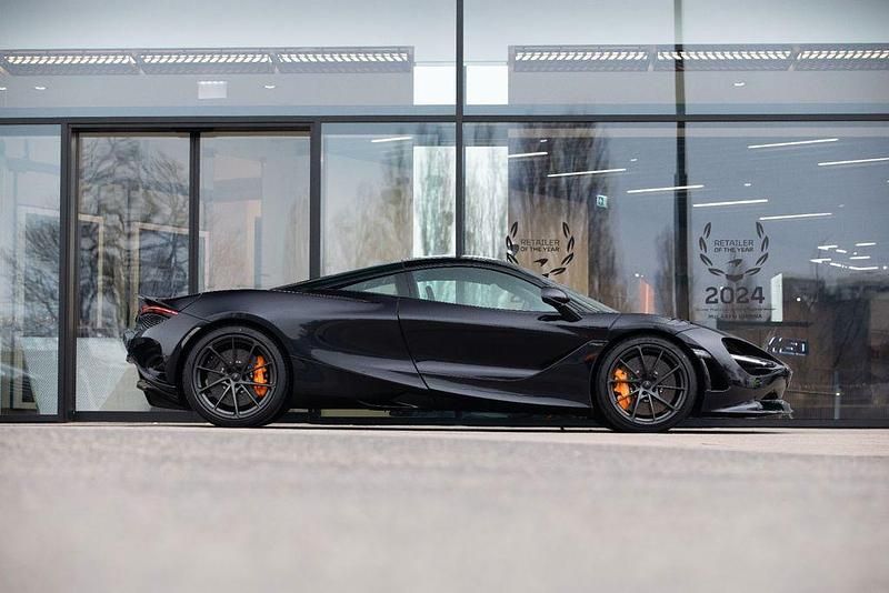 Gebraucht McLaren 750S 751 PS (552 kW) 2025 Schwarz Coupé