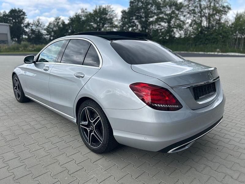 Gebraucht Mercedes 200 Avantgarde 160 PS (117 kW) 2020 Iridiumsilber  metalliclack Limousine