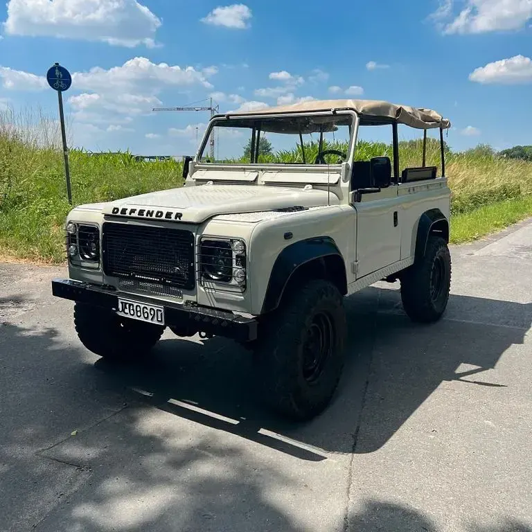 Gebraucht Land Rover Defender 122 PS (89 kW) 2001 Beige Cabrio