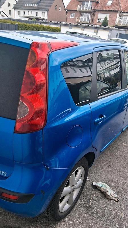 Second-hand Nissan Note 88 CP (64 kW) 2006 Albastru Hatchback