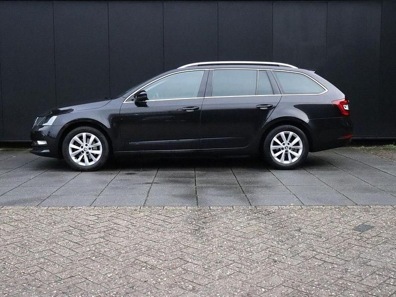 Gebraucht Skoda Octavia Business Line 116 PS (85 kW) 2019 Schwarz Kombi