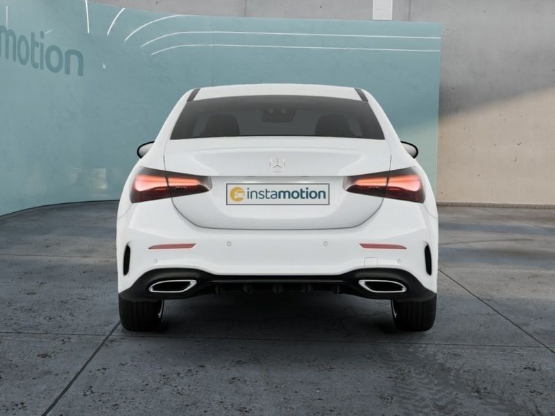 Gebraucht Mercedes A220 190 PS (139 kW) 2024 Weiß Limousine