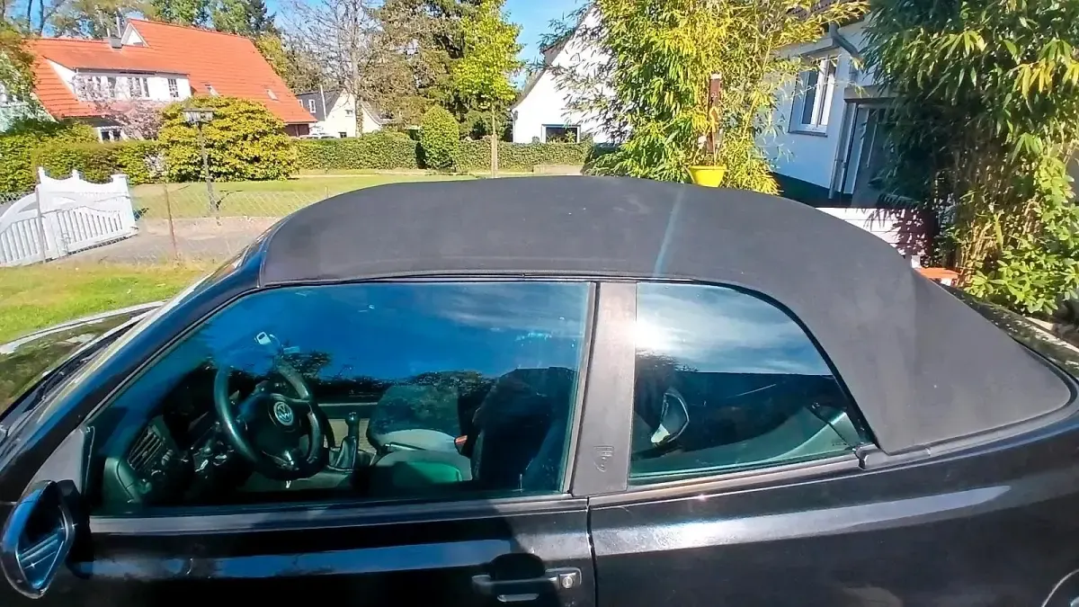 Gebraucht VW Golf Cabriolet 75 PS (55 kW) 1998 Schwarz Cabrio