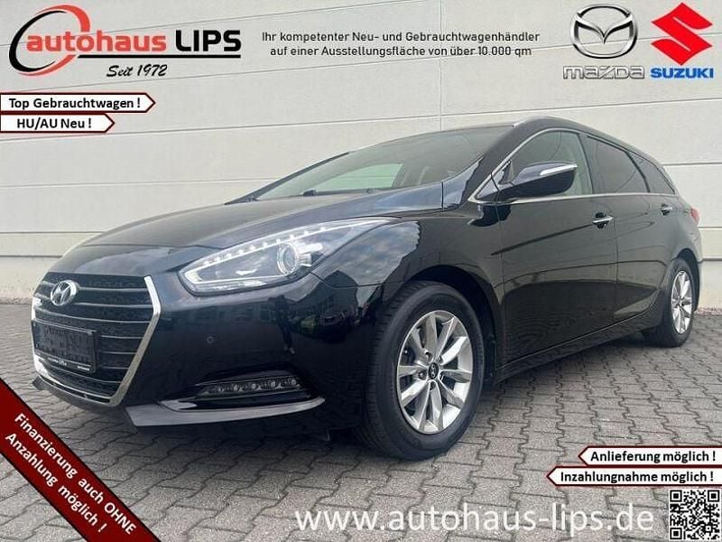 Gebraucht Hyundai i40 165 PS (121 kW) 2018 Phantom black / mic Kombi