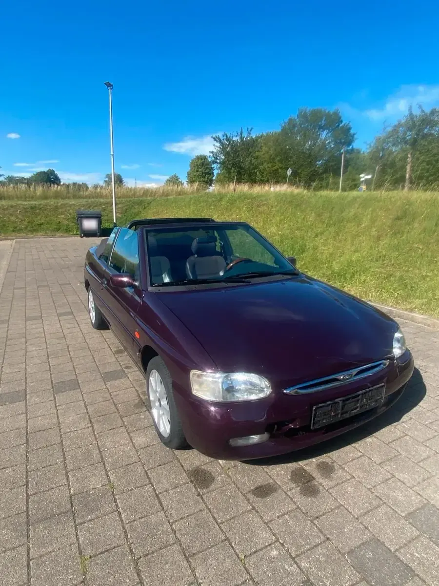 Gebraucht Ford Escort Cabriolet 90 PS (66 kW) 1997 Andere farben Cabrio