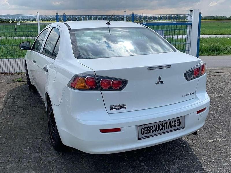 Second-hand Mitsubishi Lancer 117 CP (86 kW) 2016 Alb Berlinǎ