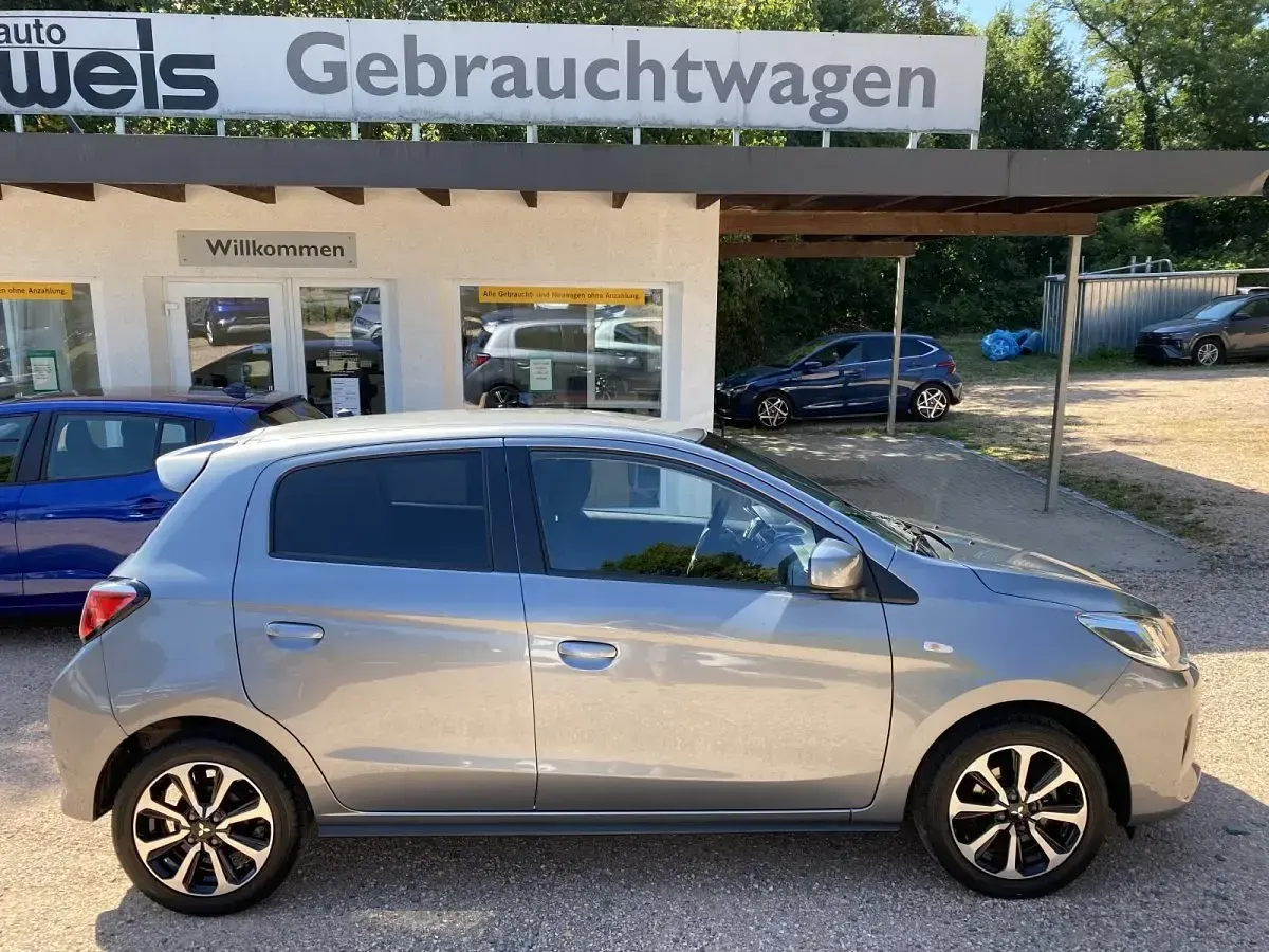 Gebraucht Mitsubishi Space Star Spirit+ 71 PS (52 kW) 2021 Silber Kleinwagen