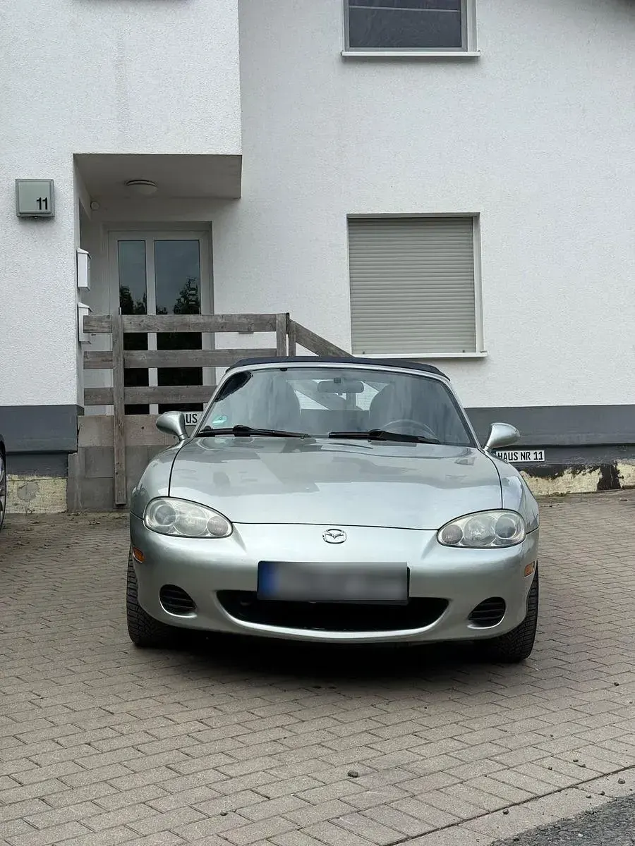 Gebraucht Mazda MX5 Edition 110 PS (80 kW) 2004 Silber Cabrio