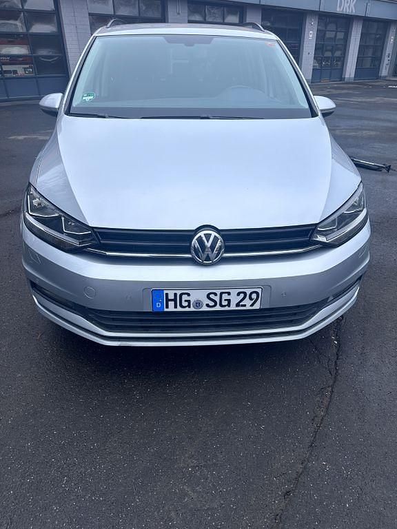 Gebraucht VW Touran Trendline 110 PS (80 kW) 2016 Grau Van / Kleinbus