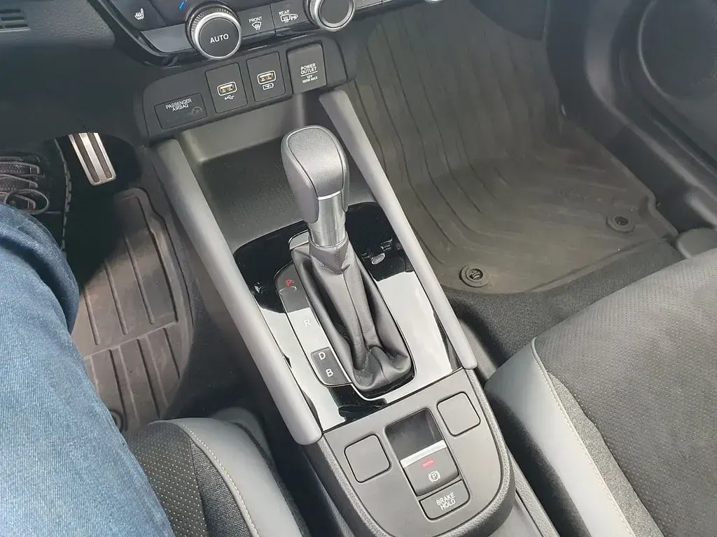 Gebraucht Honda Jazz Advance 122 PS (89 kW) 2023 Weiß Kleinwagen