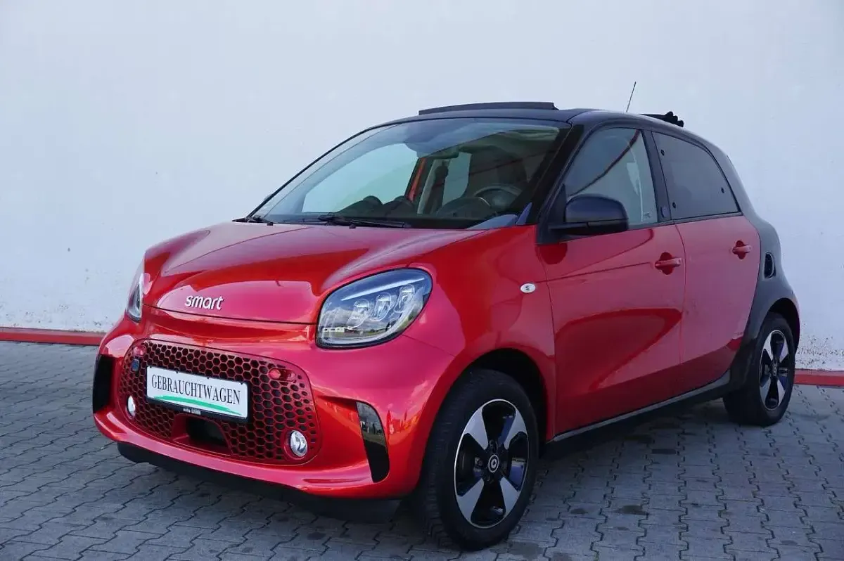Gebraucht Smart ForFour Electric Drive 60 kW (82 PS) 2021 Cadmium red metallic Kleinwagen